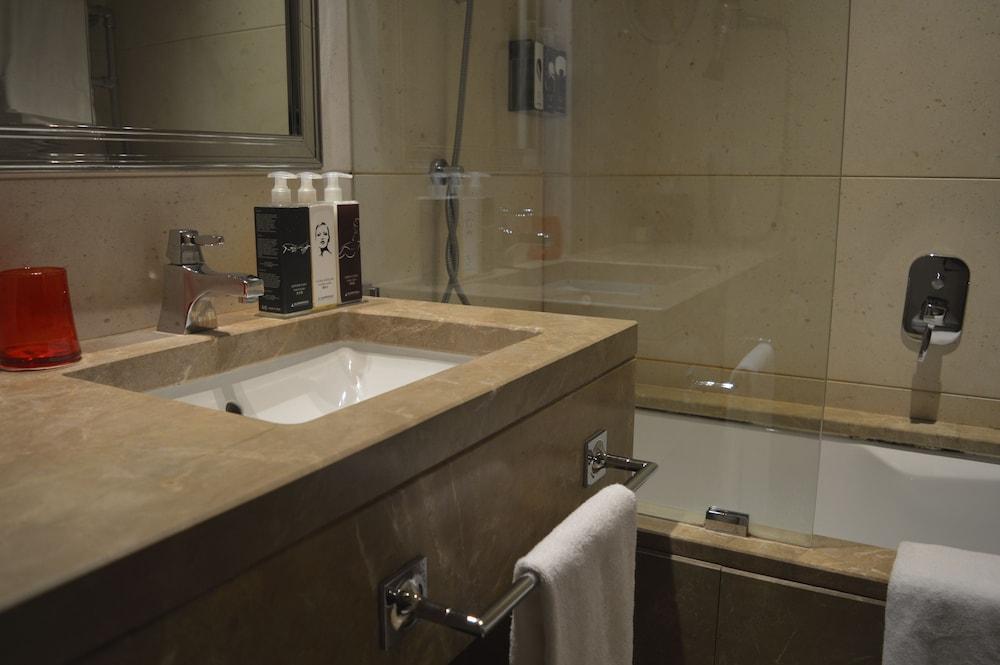 Hotel Hilton Turin Centre Extérieur photo