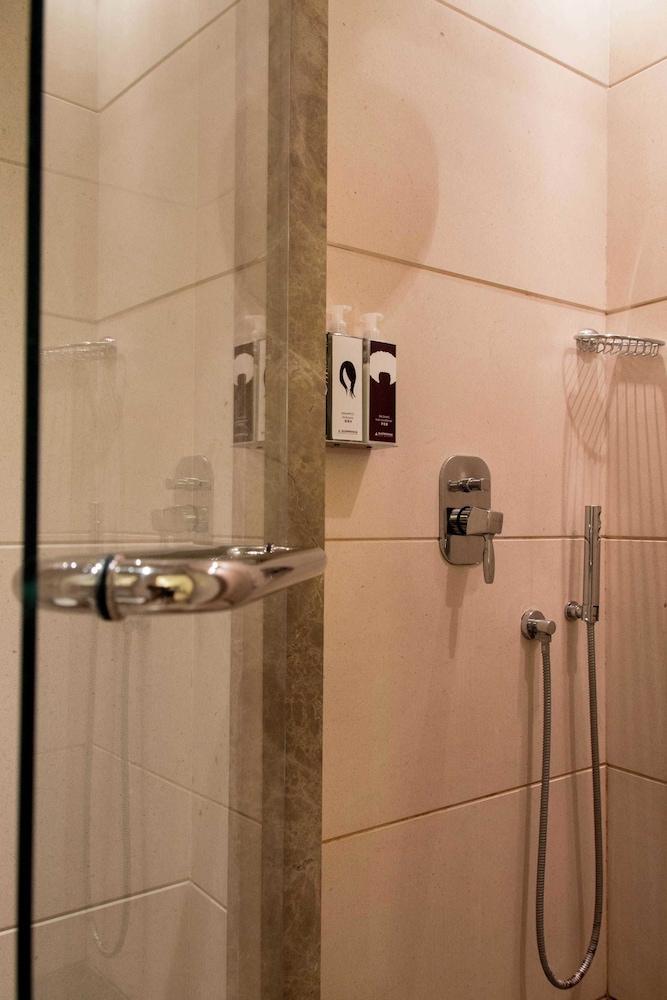 Hotel Hilton Turin Centre Extérieur photo